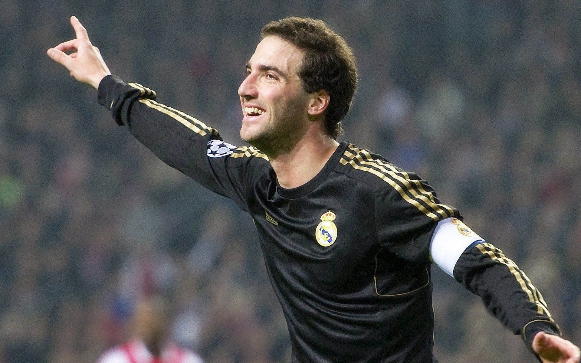 麦金托什耐力与速度兼备称霸赛道，麦金托什还是马金托什